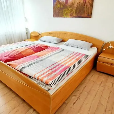 Fewo Apartment *